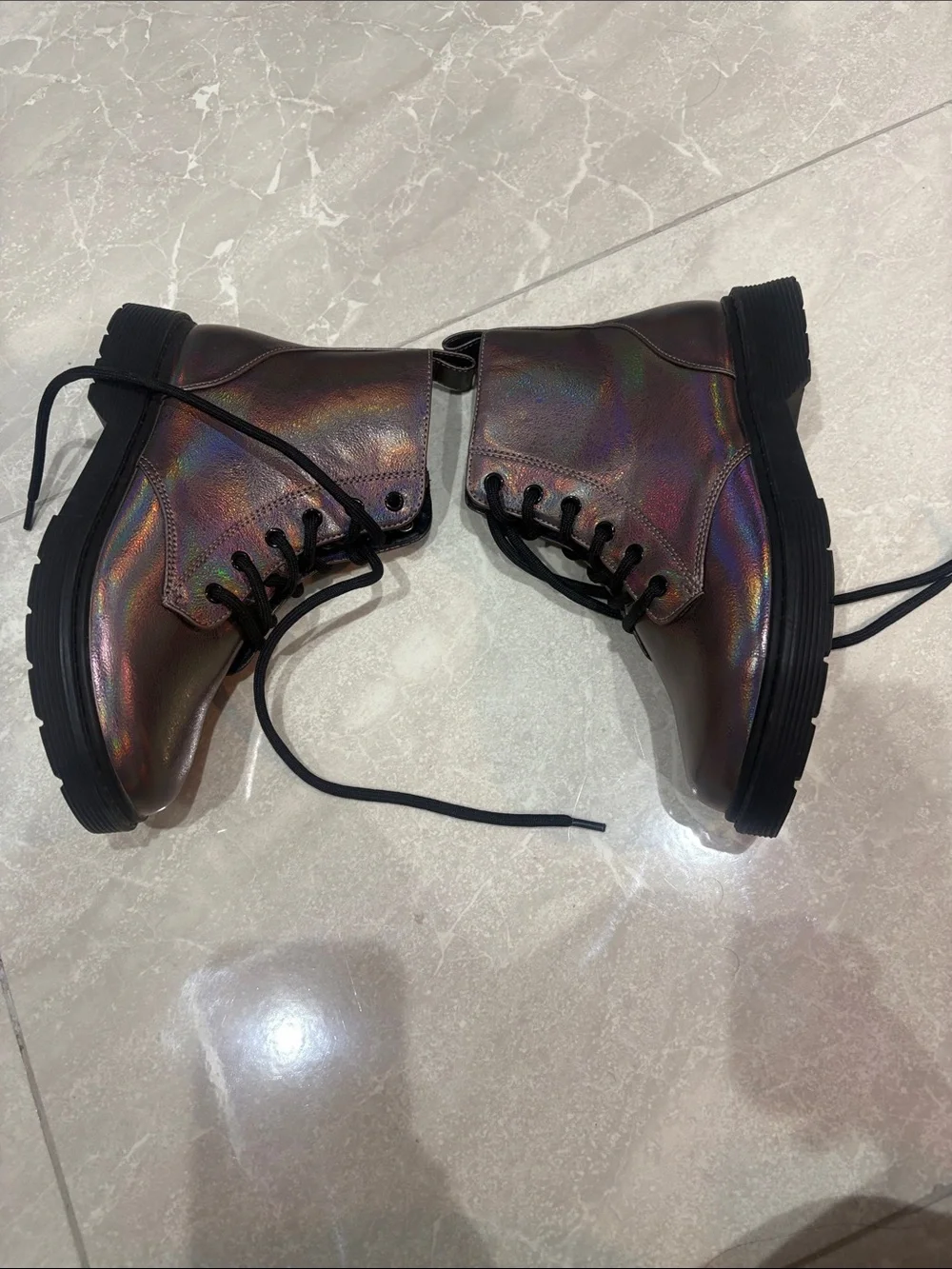 art class iridescent combat